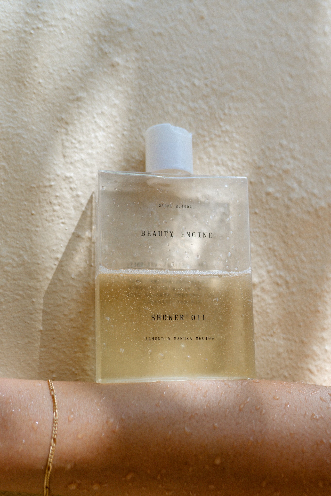 Beauty Engine Sweet Almond x Manuka Honey MGO 100 Shower oil