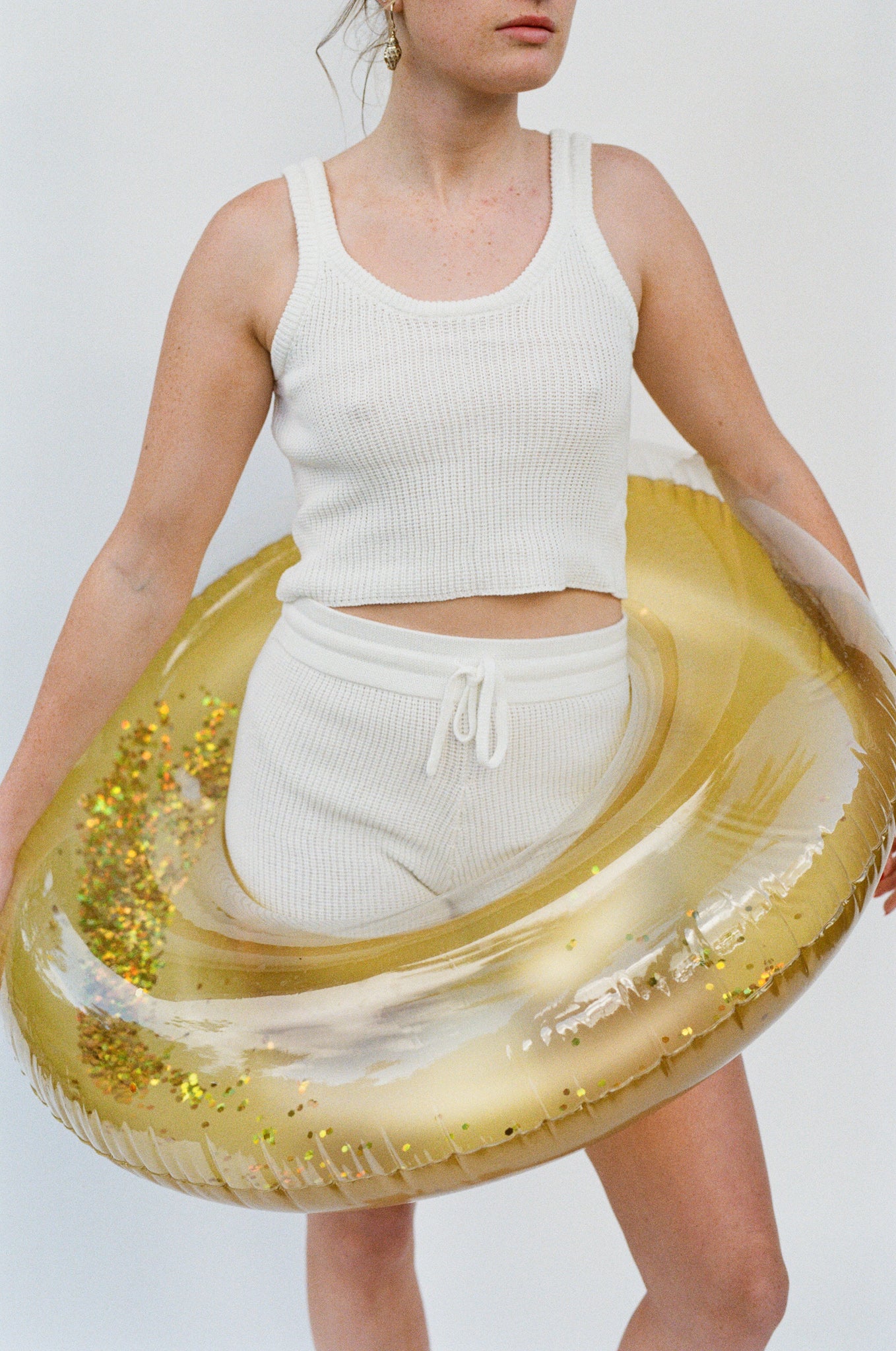Slowly Golden Pamela Short White