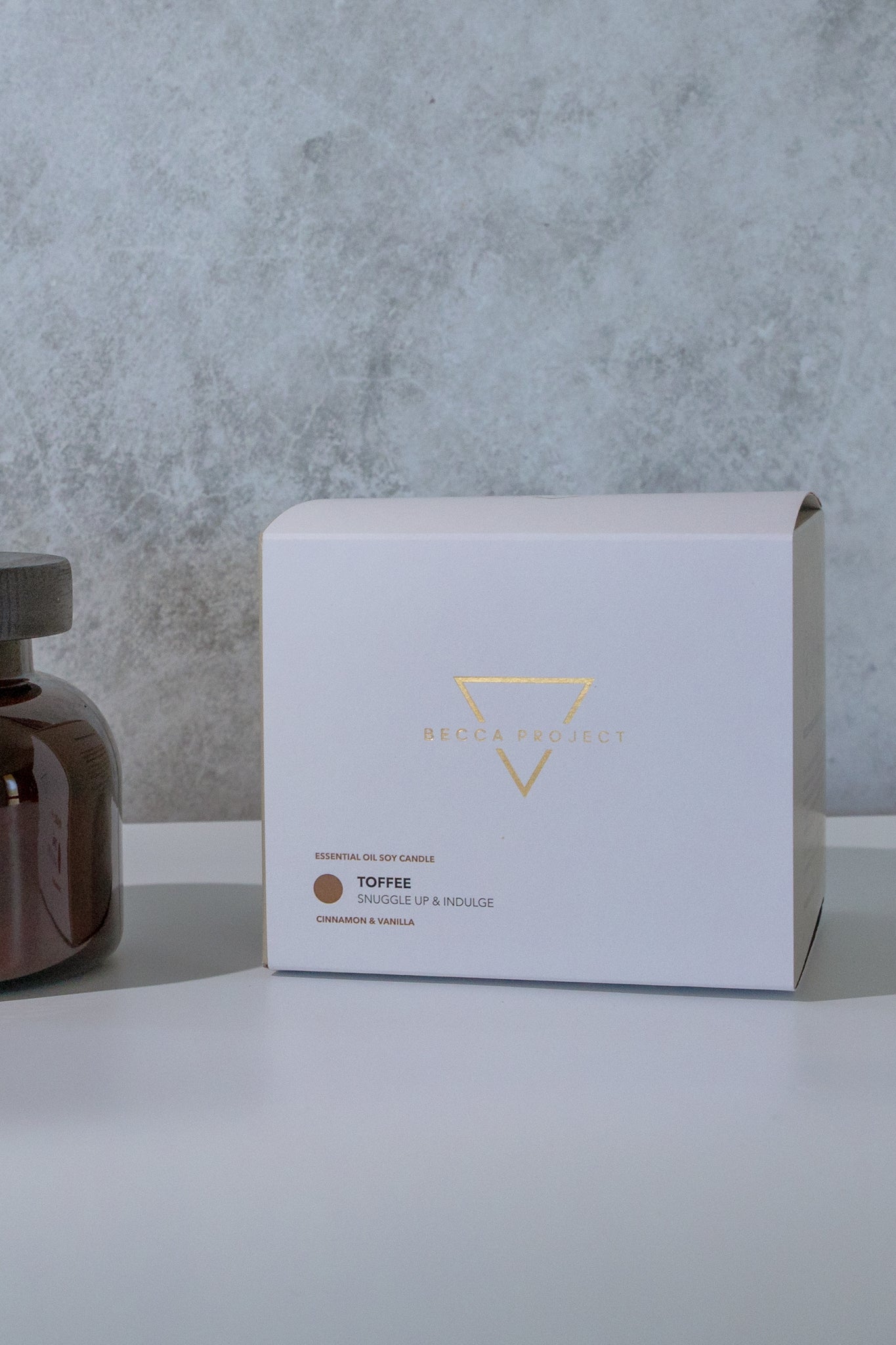 Becca Project Large Candle - Toffee