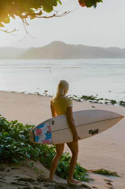 The Unscripted Surf Top Lemon